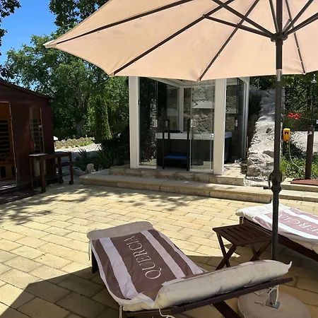 ベッド・アンド・ブレックファスト La Quercia