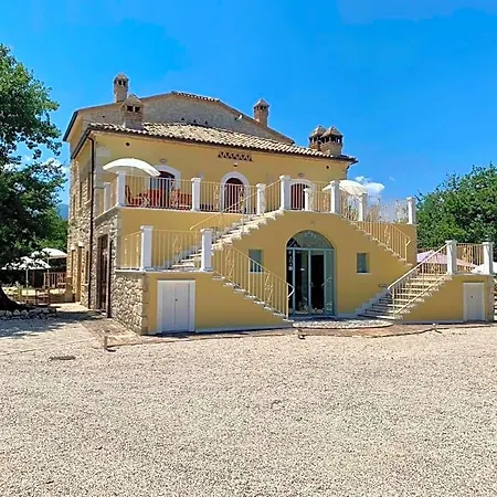 Bed & Breakfast La Quercia Abbateggio