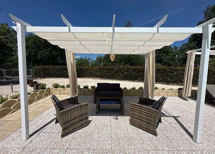 Bed & Breakfast La Quercia 4*